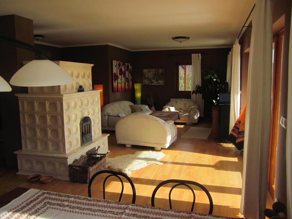 Hôtel Kincses Vendeghaz à Balatongyörök Extérieur photo