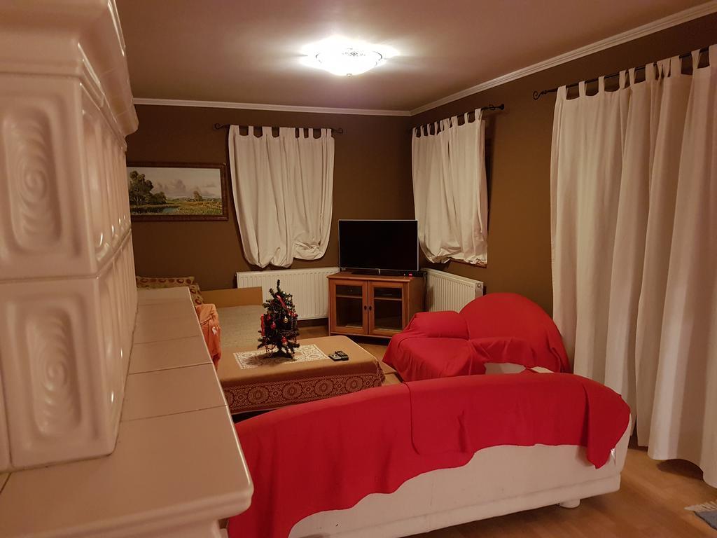 Hôtel Kincses Vendeghaz à Balatongyörök Extérieur photo